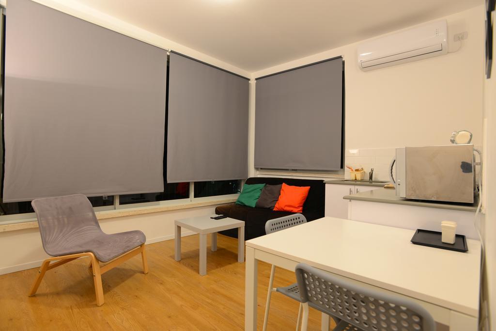 Arlozorov Bat Yam Beach Room photo